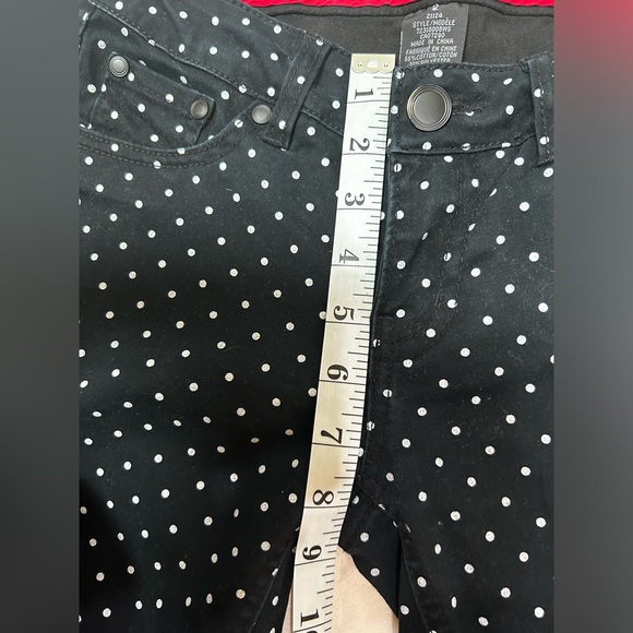 Suko Jeans black & white polka dot cropped pants. Size 2 - Picture 6 of 8